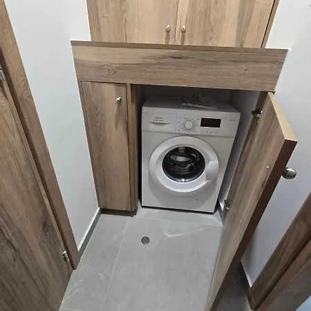 Emily's One Bedroom Flat Апартаменты Пафос